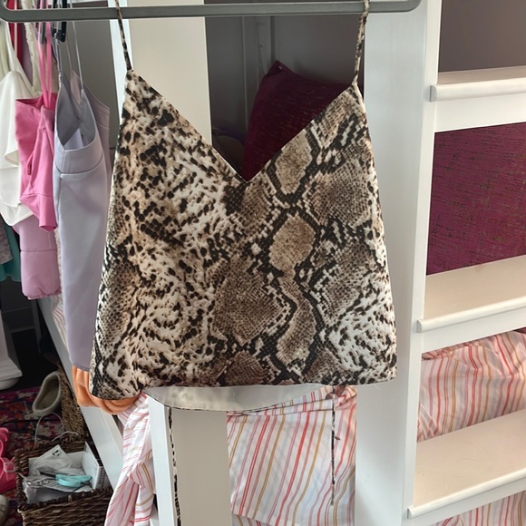 Superdown top - Picture 2 of 2